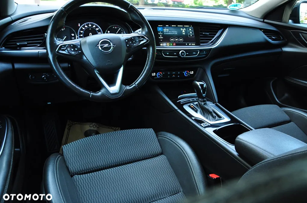 Opel Insignia CT 2.0 CDTI Exclusive S&S - 38