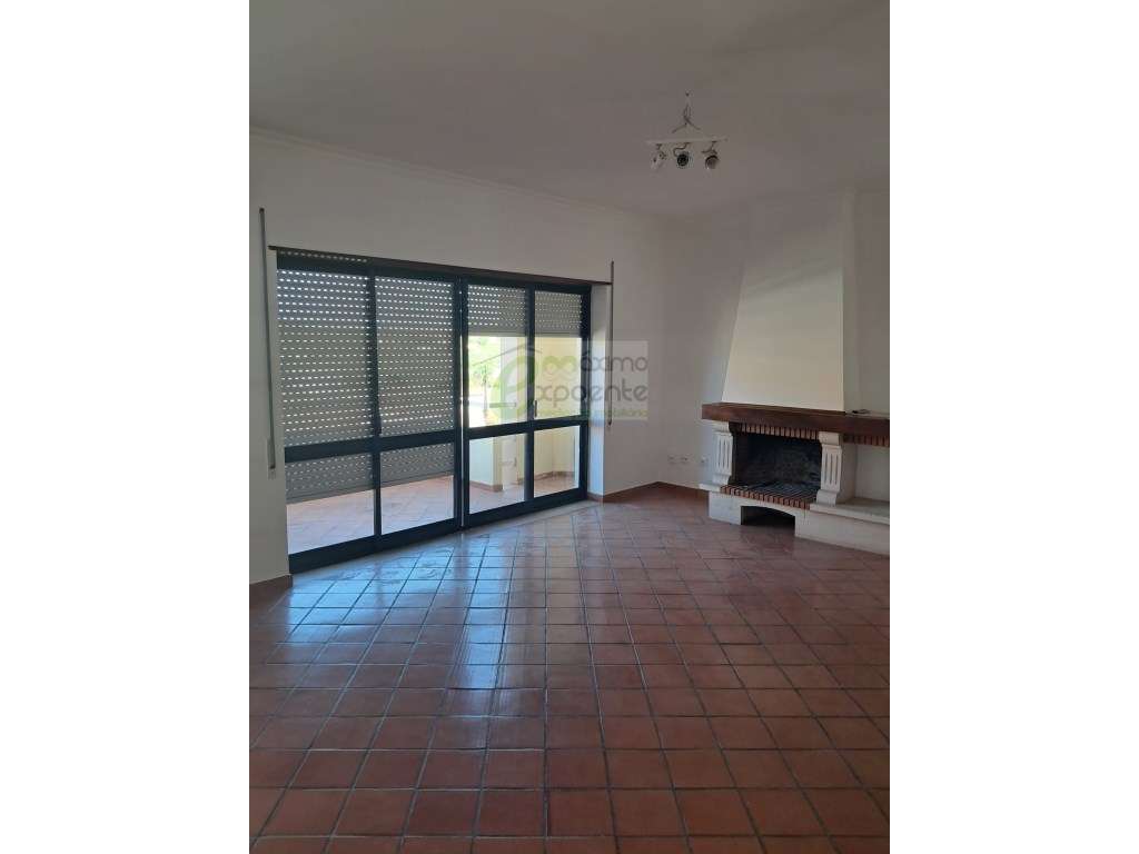 Apartamento T4 em Torres Novas junto ao LIDL - Grande imagem: 3/19