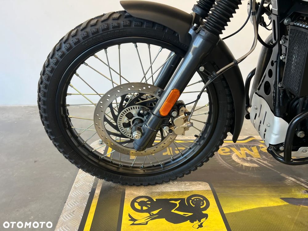 Royal Enfield Himalayan - 7