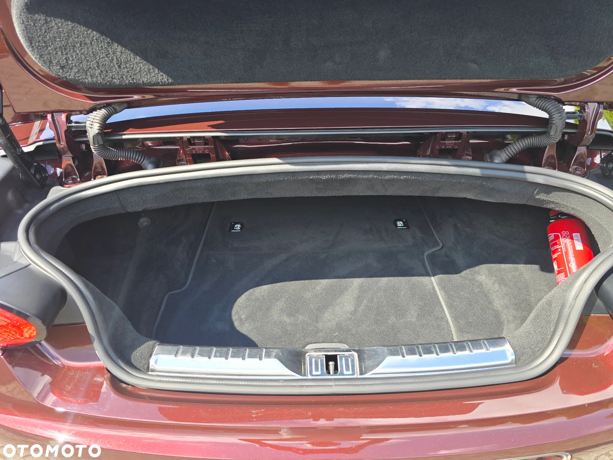 Bentley Continental GT New Convertible V8 Mulliner - 30