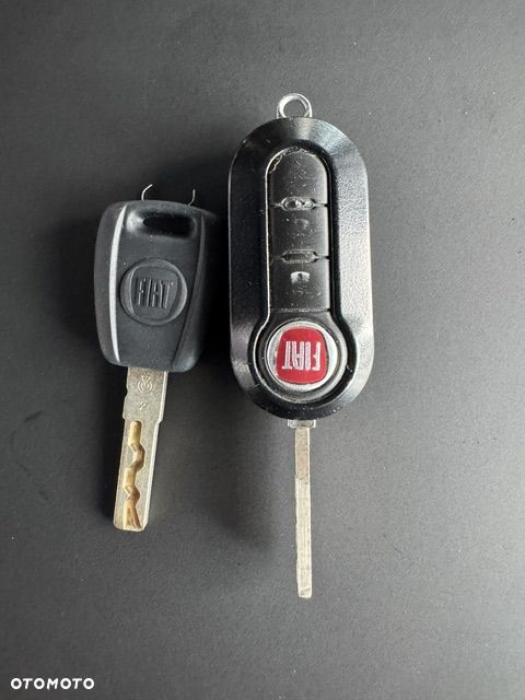 Fiat Punto 1.4 Easy S&S - 11