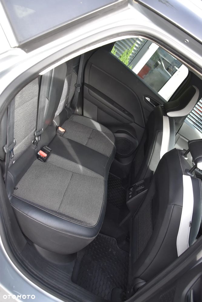Renault Captur E-TECH 160 BUSINESS EDITION - 19