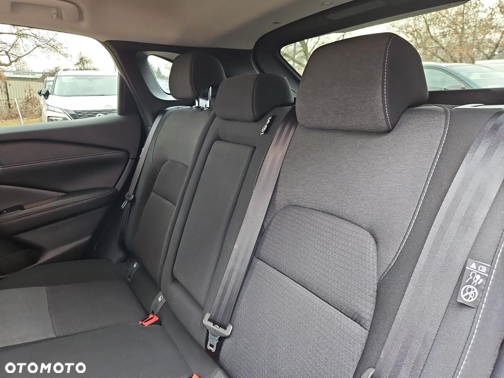 Nissan Qashqai 1.3 DIG-T MHEV N-Connecta Xtronic - 17