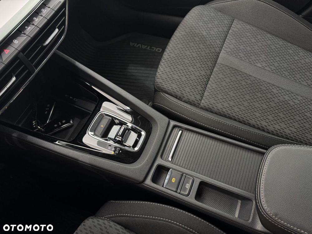 Skoda Octavia - 25