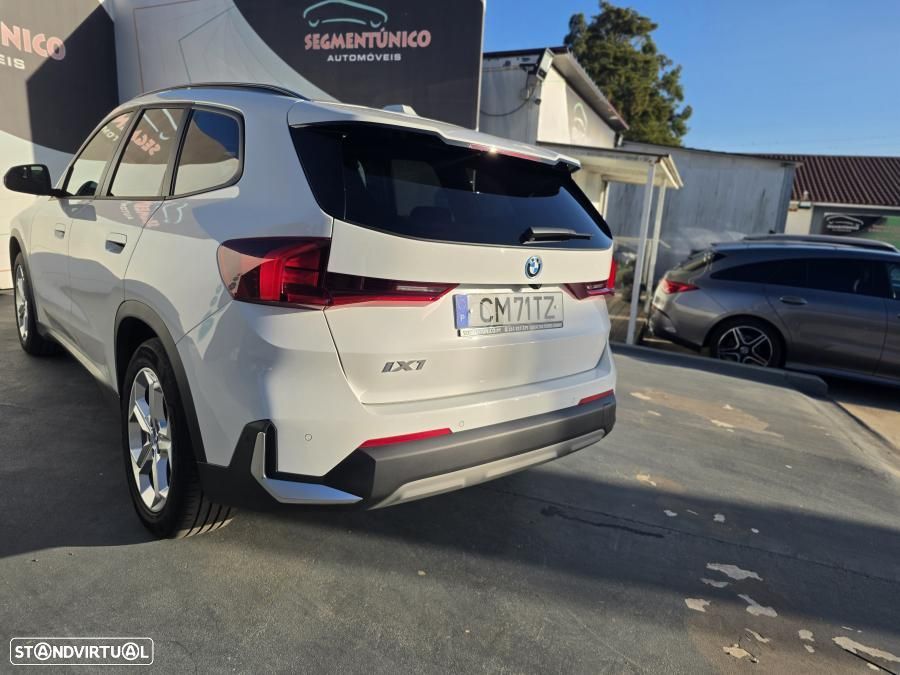 BMW iX1 xDrive30 - 17