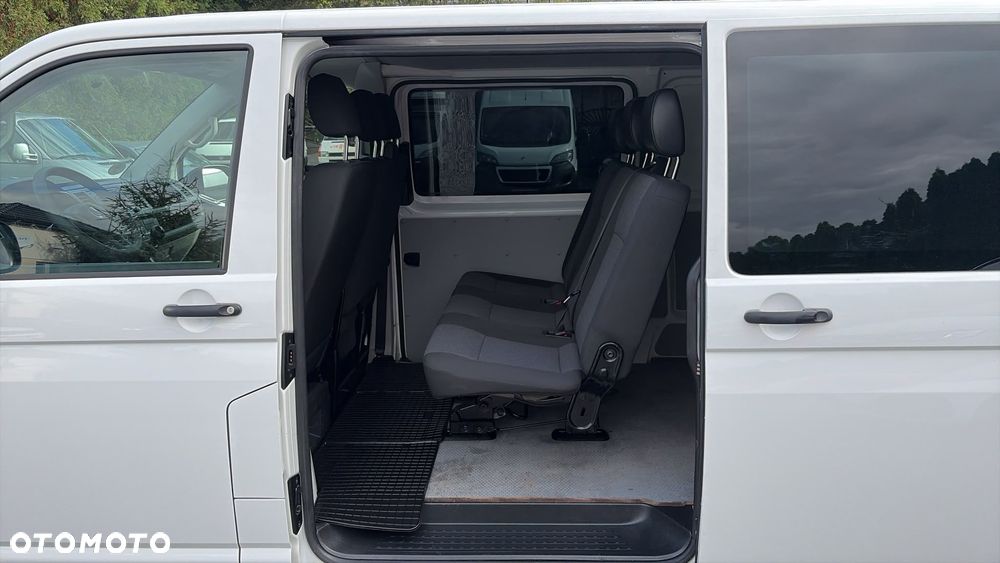Volkswagen Transporter - 22