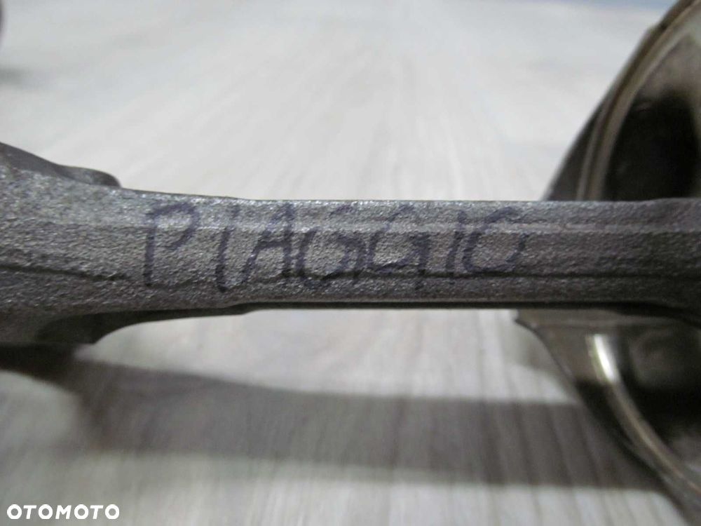 DAIHATSU HIJET PFAU PORTER 1.3 98- TLOK KORBOWOD - 8