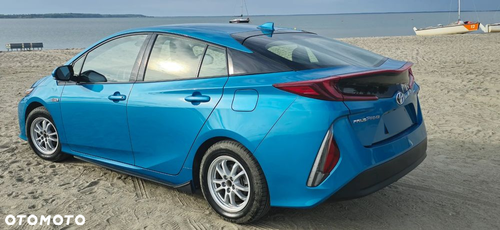 Toyota Prius Plug-in 1.8 Hybrid Executive - 4