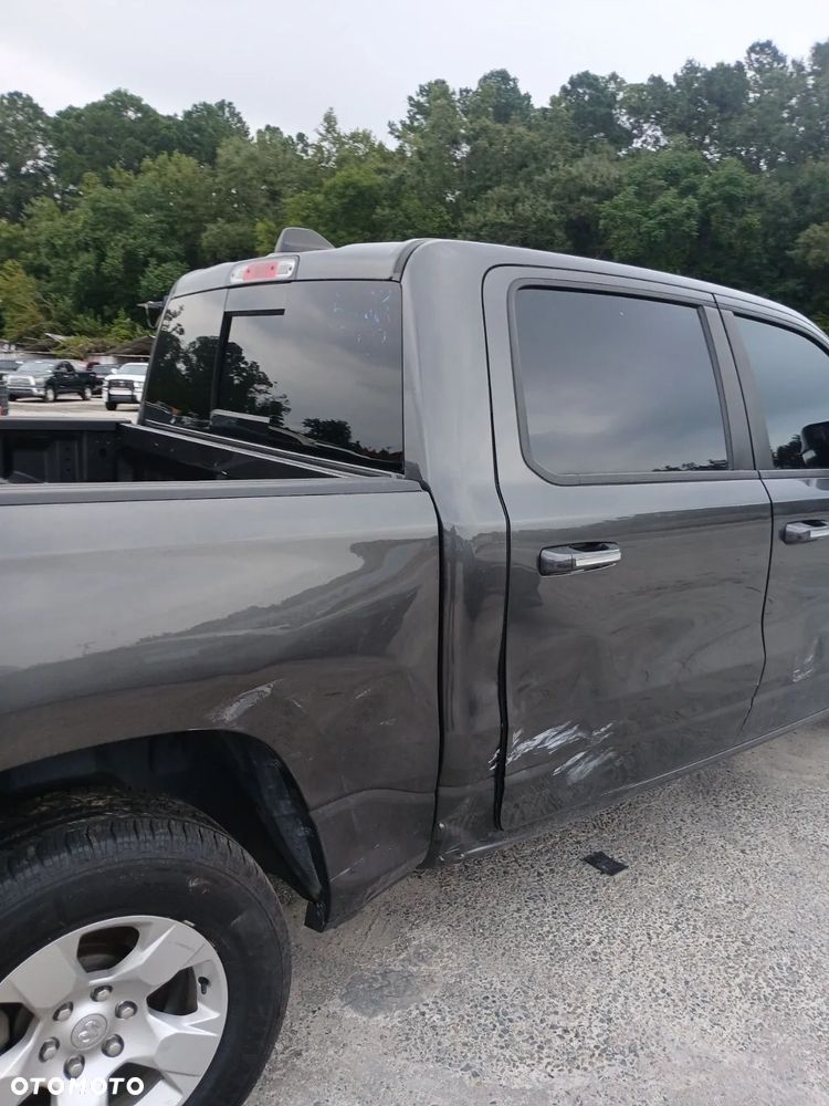 RAM 1500 Crew Cab Shortbed Bighorn - 16