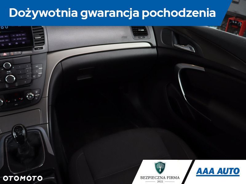 Opel Insignia - 10