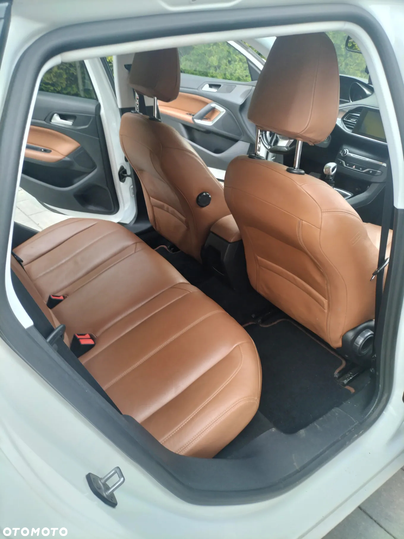 Peugeot 308 1.6 BlueHDi Allure S&S - 10