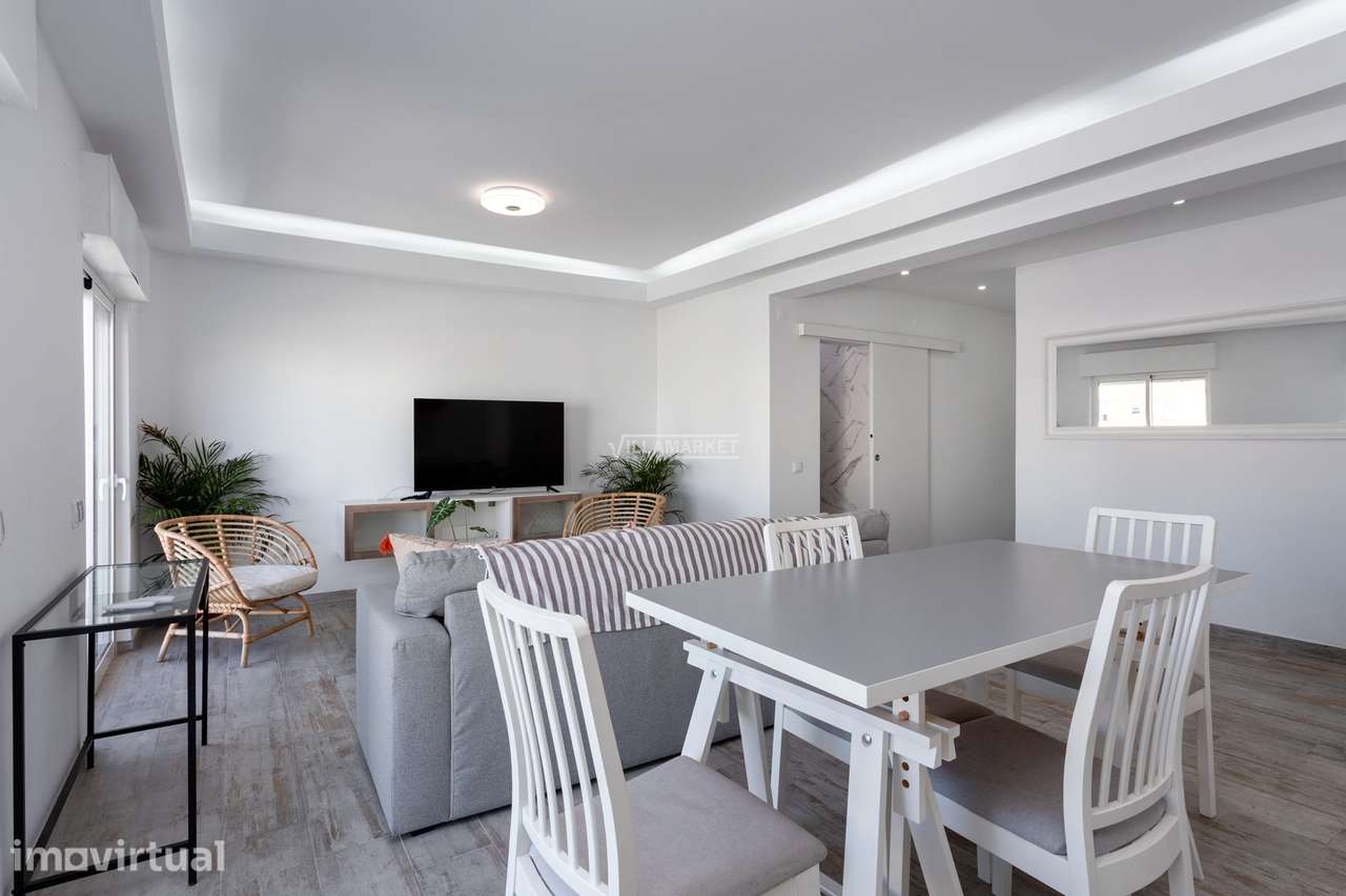 Apartamento T2 Renovado em Quarteira – Conforto e Elegância a Poucos P - Grande imagem: 4/21