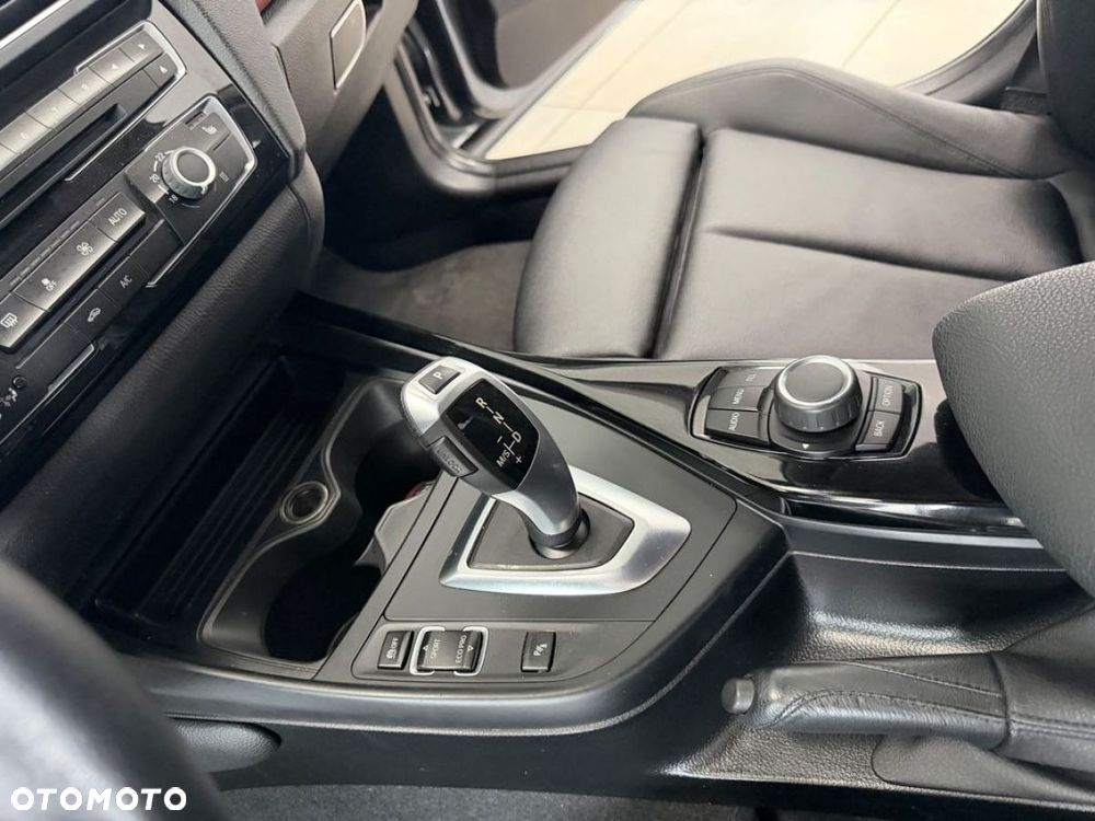BMW Seria 1 118d Edition M Sport Shadow - 22