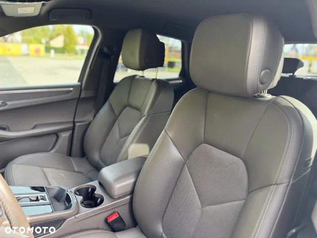 Porsche Macan - 10