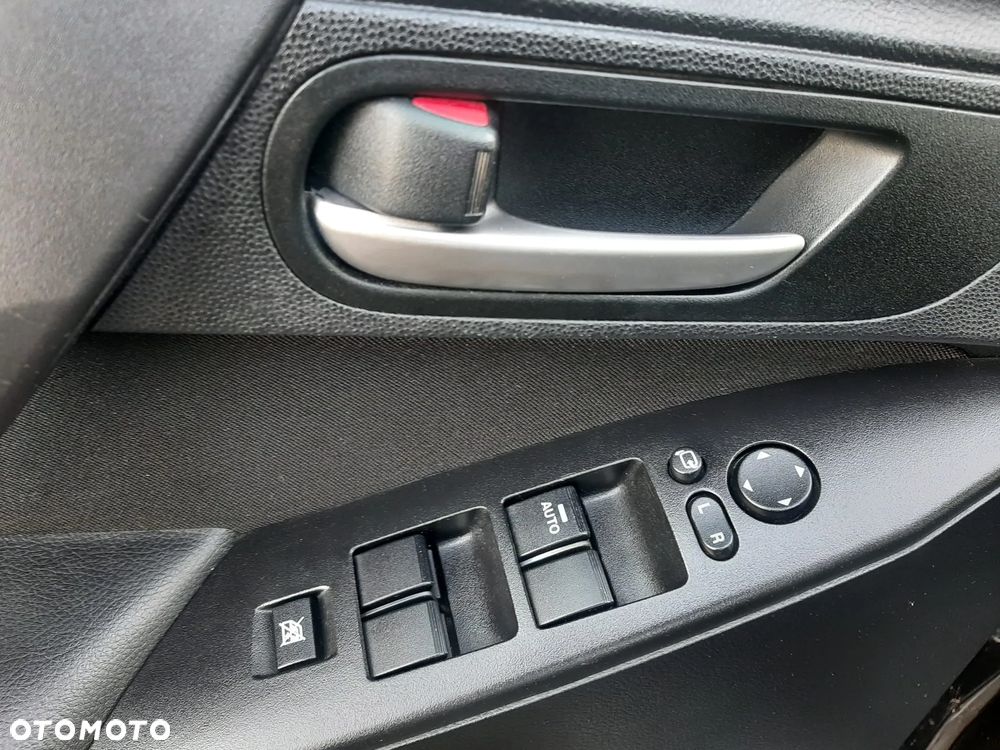 Mazda 3 2.0 MZR DISI Edition - 27