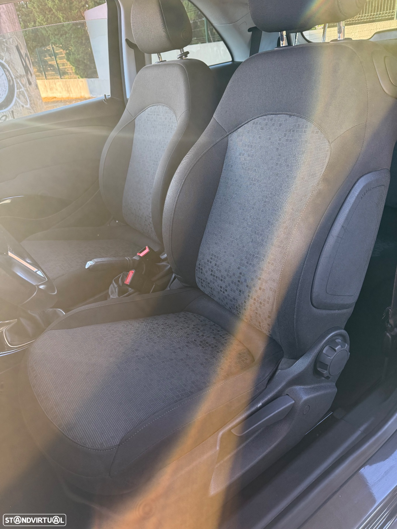 Opel Adam 1.2 Glam - 8
