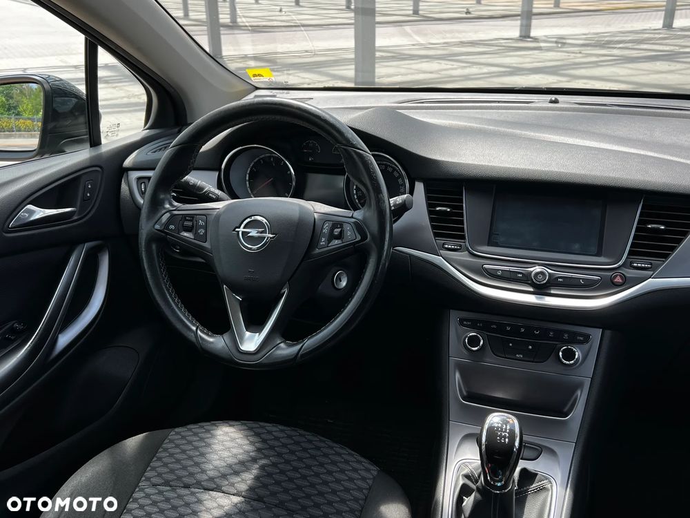 Opel Astra 1.4 T Enjoy - 14