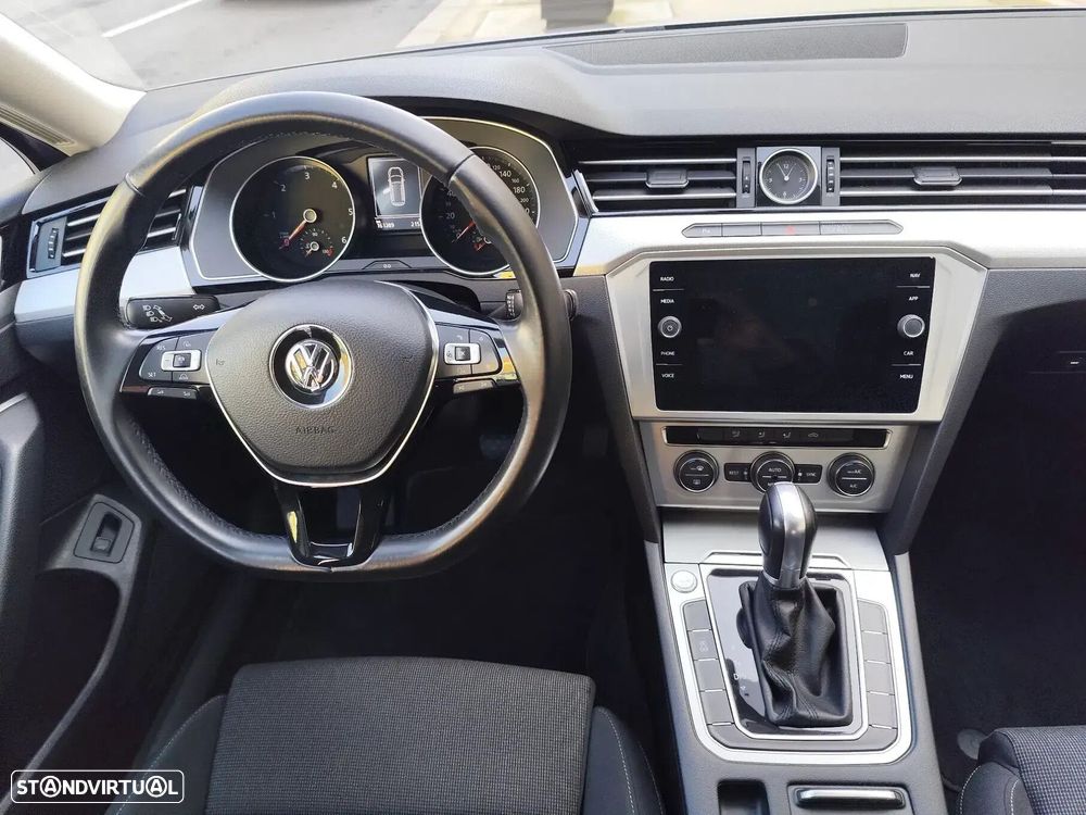 VW Passat Variant 2.0 TDI Confortline DSG - 6