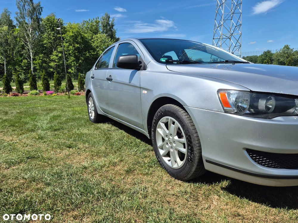 Mitsubishi Lancer 1.5 - 14