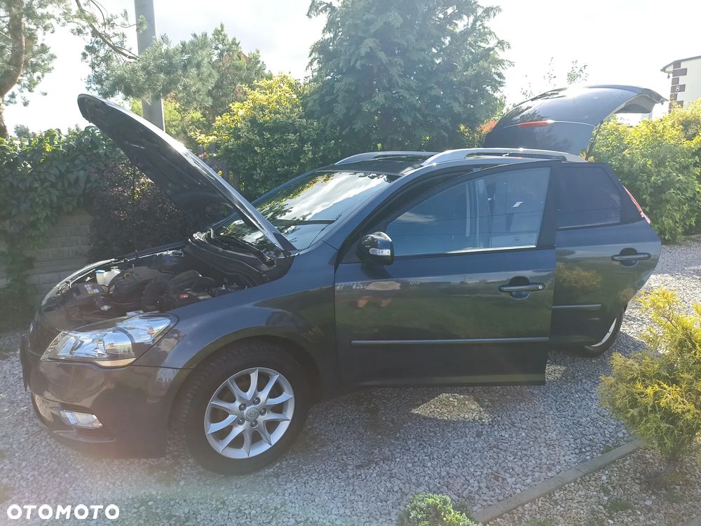 Kia Ceed - 16