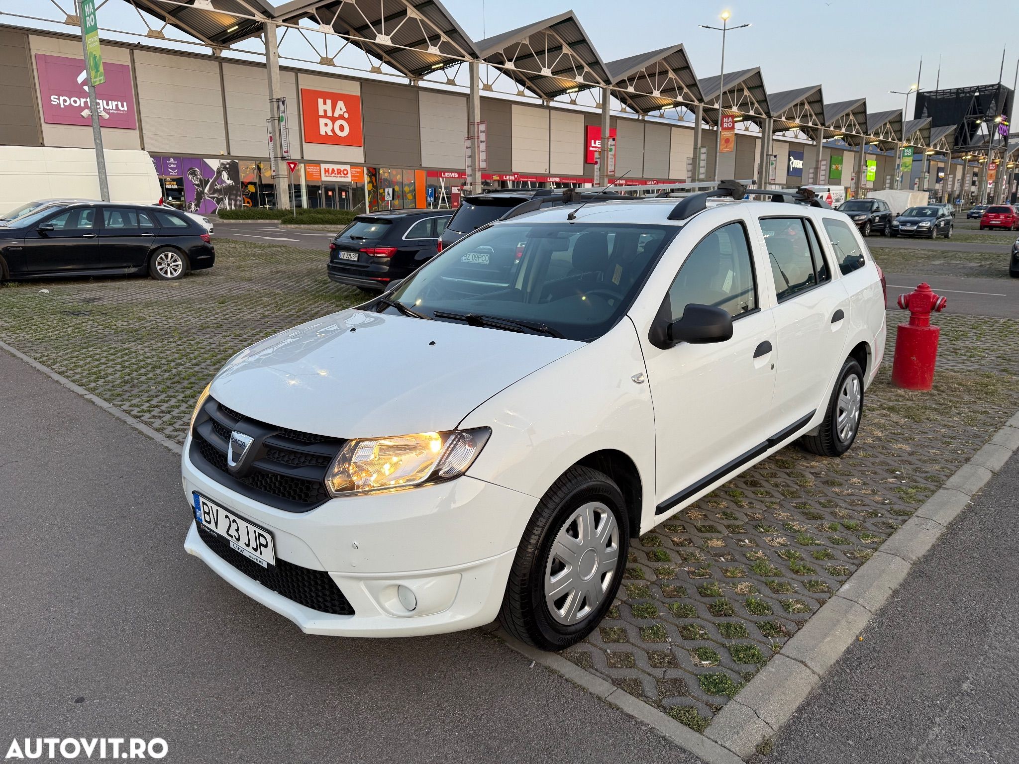 Dacia Logan MCV 1.2 Ambiance - 1