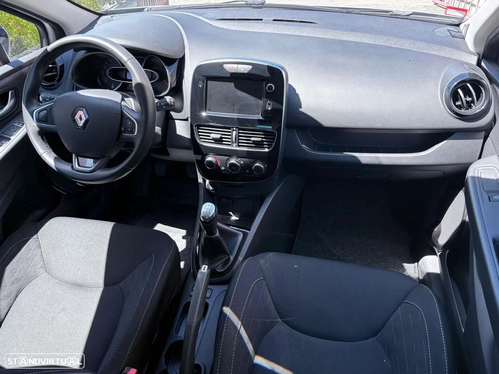 Renault Clio 0.9 TCe Limited - 32