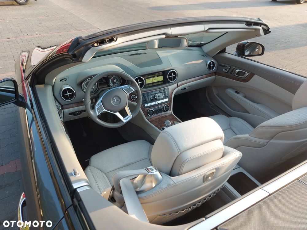 Mercedes-Benz SL 500 7G-TRONIC - 28