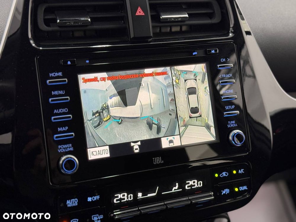 Toyota Prius 1.8 Hybrid Premium - 22