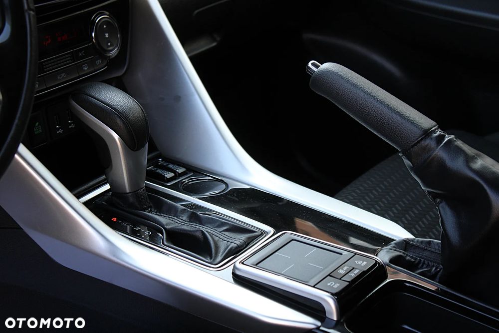 Mitsubishi Eclipse Cross - 20