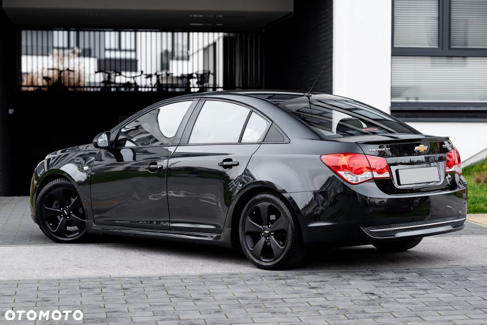 Chevrolet Cruze 1.8 LT - 10