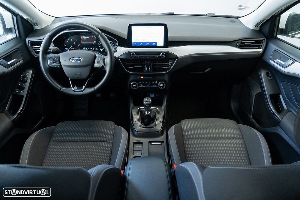 Ford Focus SW 1.5 TDCi EcoBlue Business - 11