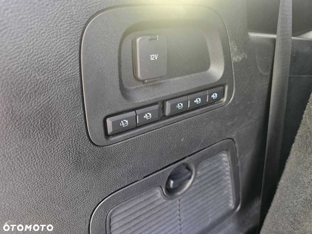 Ford S-Max 2.0 TDCi Titanium PowerShift - 24