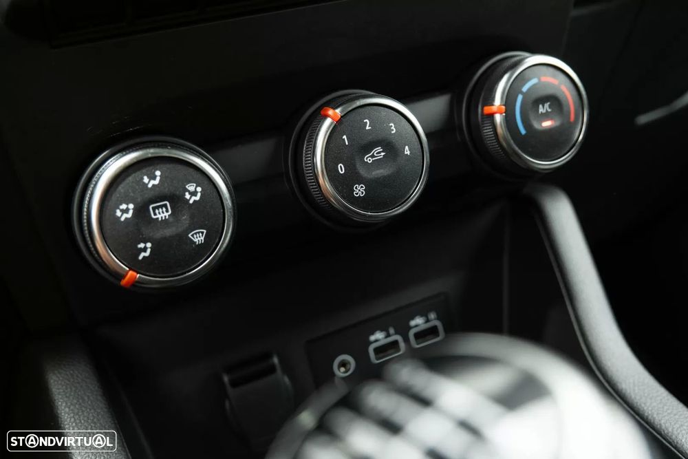 Renault Clio - 20