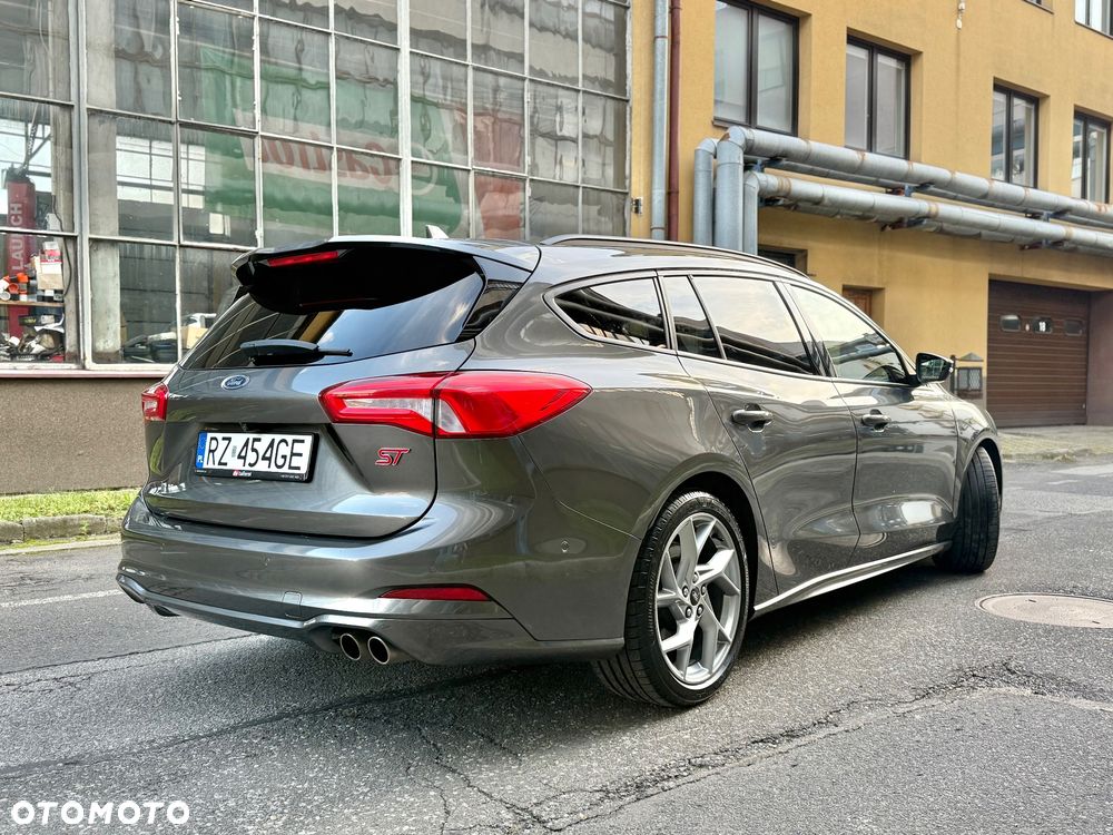 Ford Focus 2.0 EcoBlue ST - 4