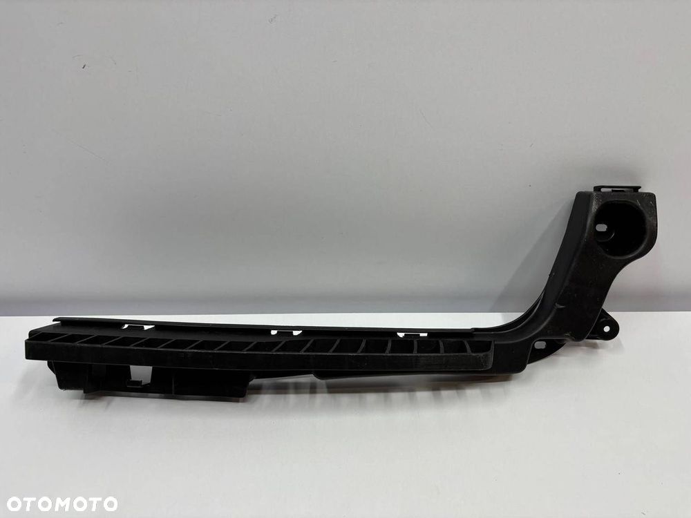 Skoda Fabia 3 III 6V9 kombi ślizg zderzaka prawy tył tylny 6V9807864 nowy - 1