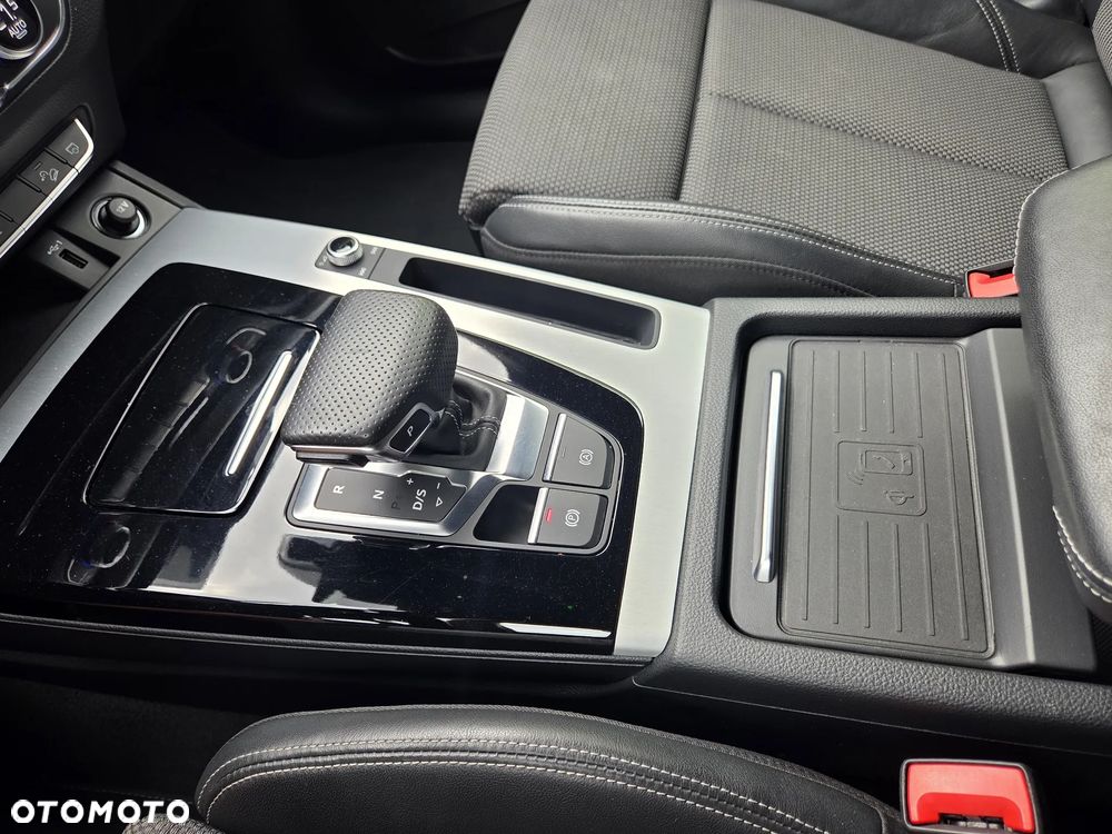 Audi Q5 50 TFSIe quattro S tronic S line - 39