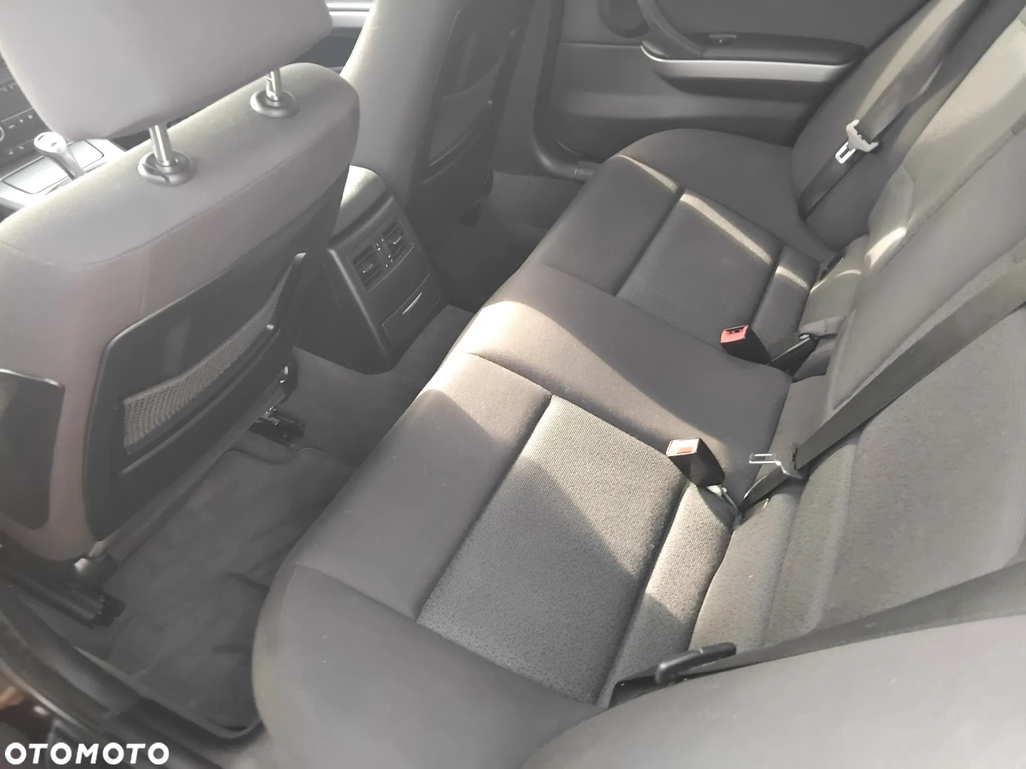 BMW Seria 3 318d - 12
