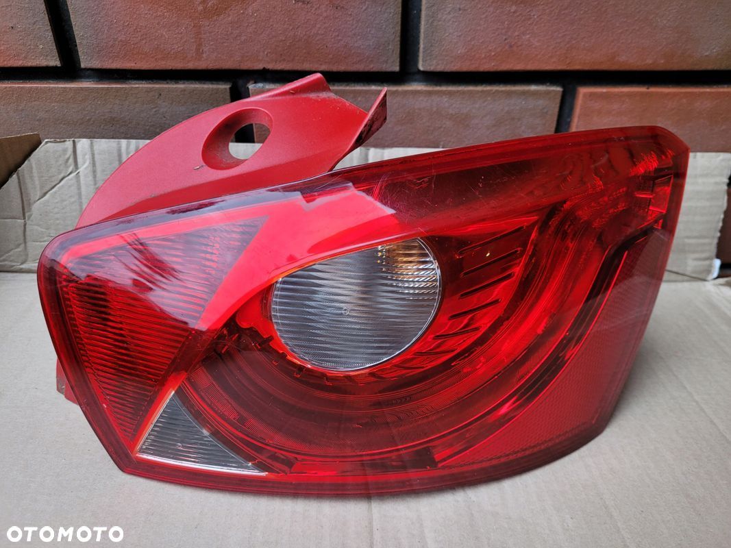 LAMPA TYŁ TYLNA PRAWA SEAT IBIZA IV HB - 1