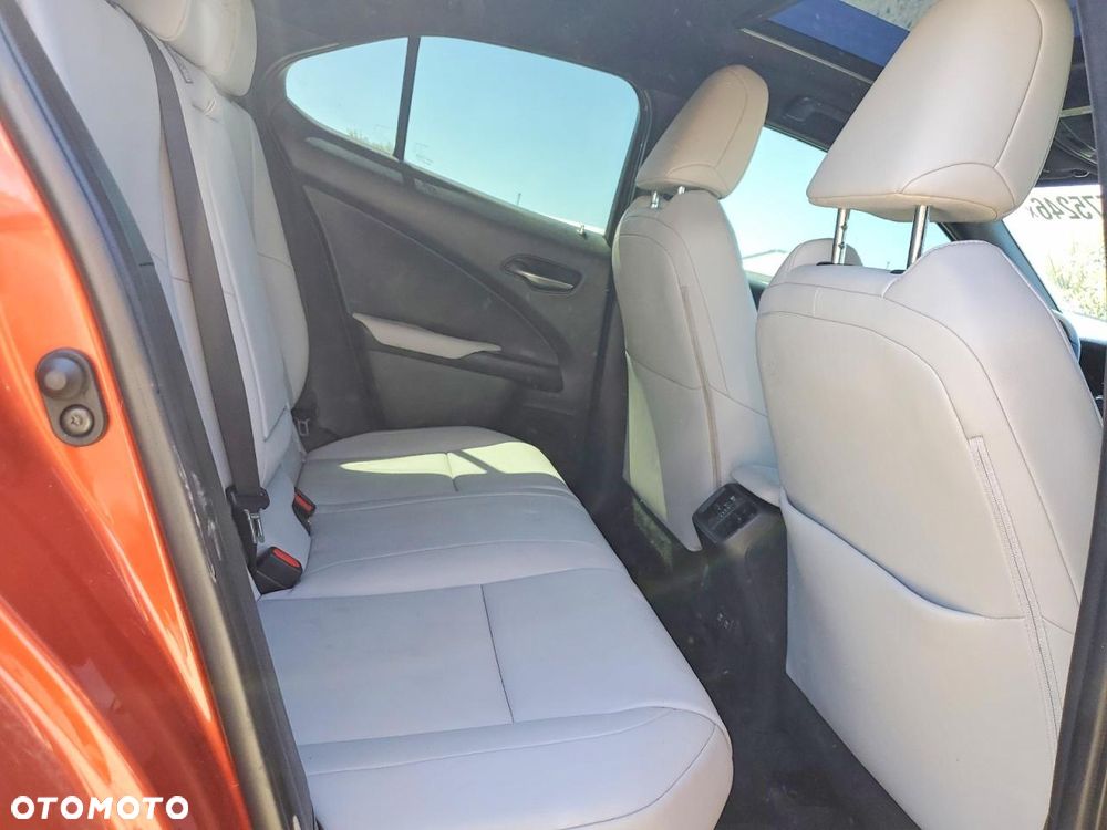 Lexus UX 250h Elegance AWD - 11