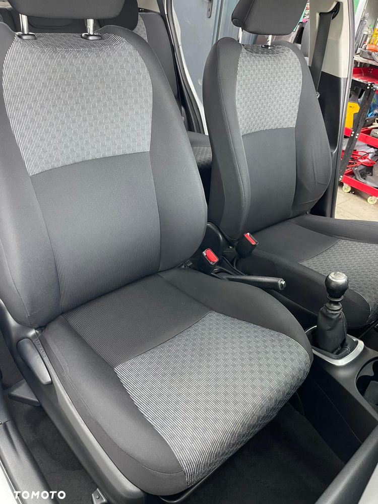 Toyota Yaris 1.33 Life - 25
