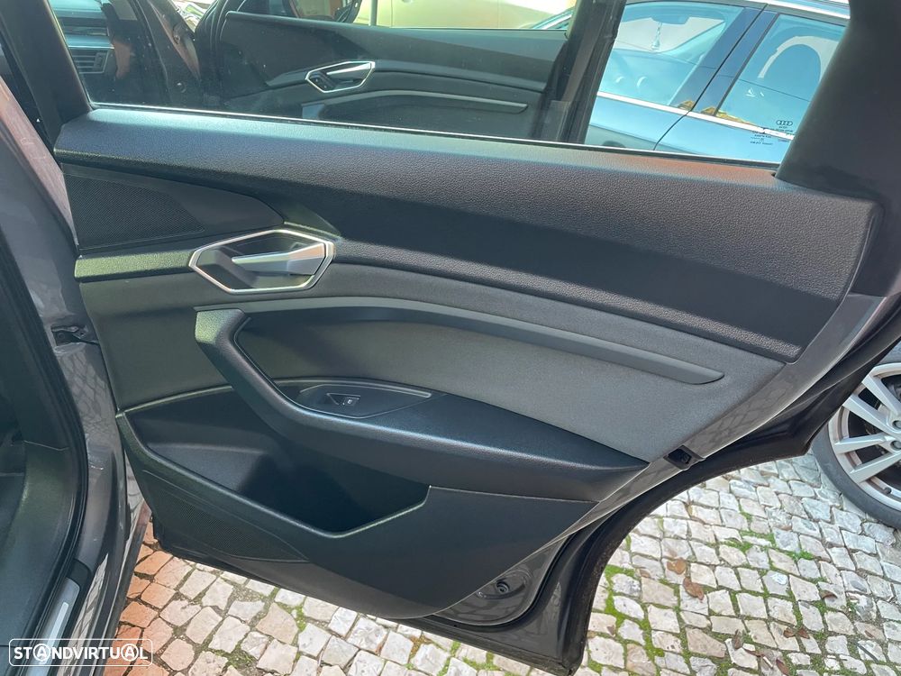 Audi e-tron 55 quattro Advanced - 28