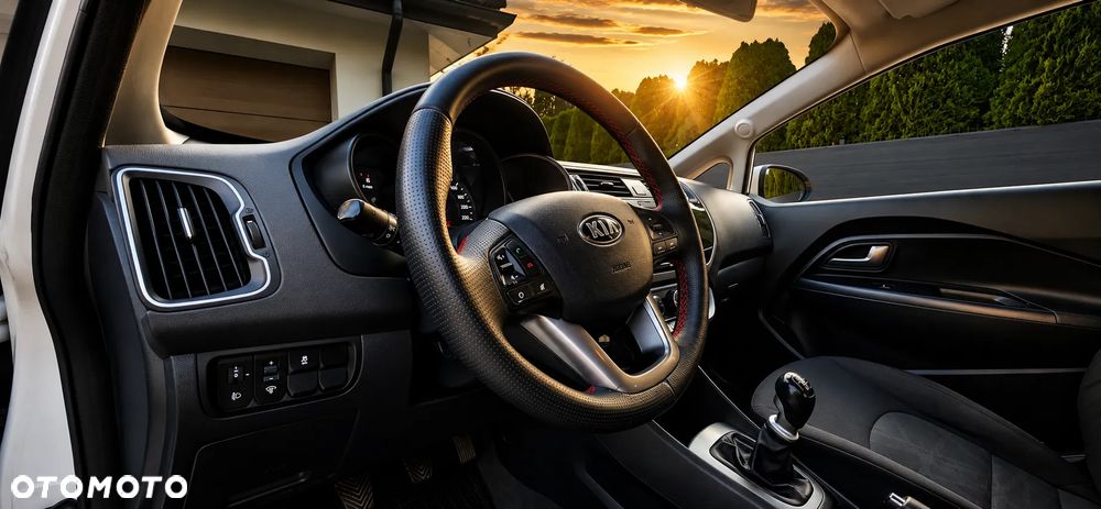 Kia Rio 1.4 crdi Business Line - 2