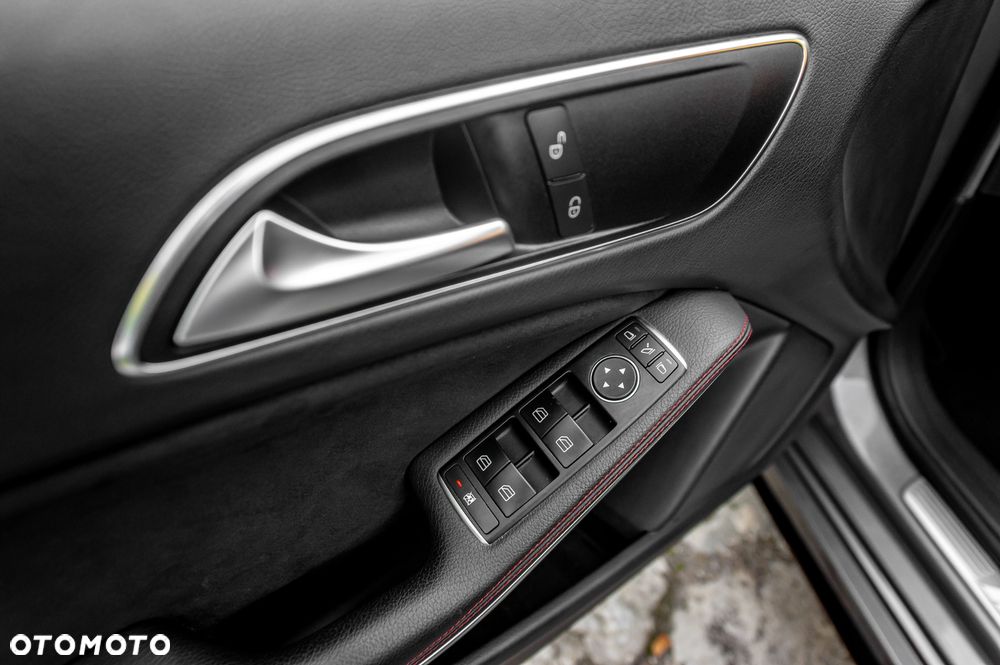 Mercedes-Benz Klasa A 45 AMG 4Matic AMG Speedshift 7G-DCT Edition 1 - 23