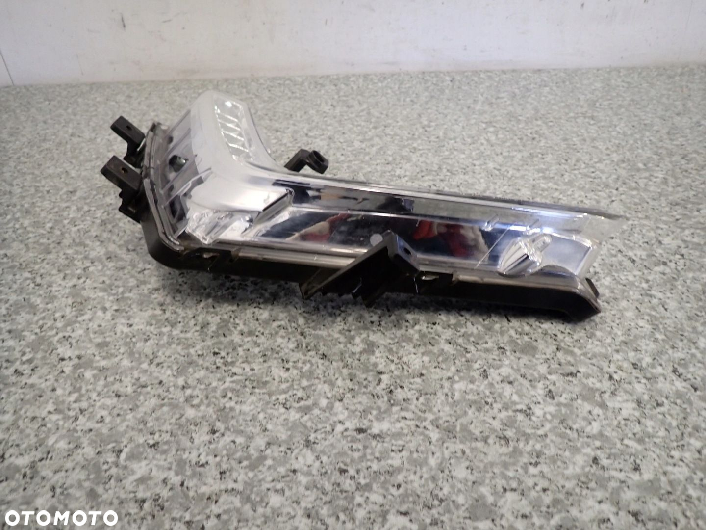 SUZUKI SWIFT MK7 LIFT 13-16 LAMPA DZIENNA PRZEDNIA PRAWA LED HALOGEN - 2