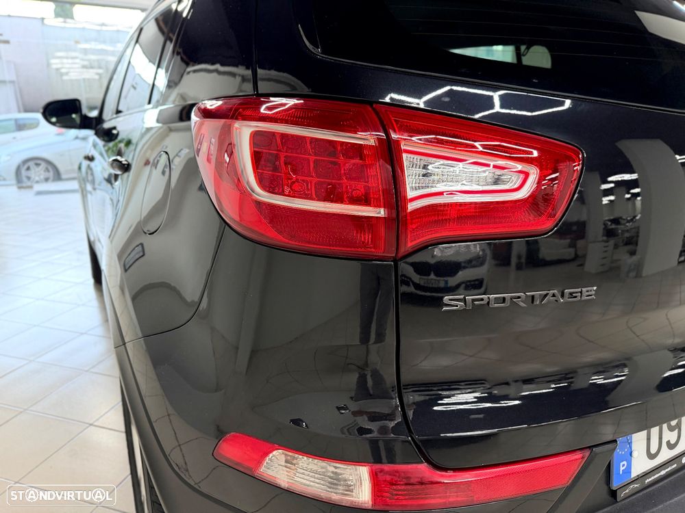 Kia Sportage 1.7 CRDI ISG Prime - 9