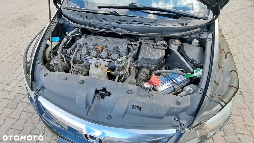 Honda Civic 1.8 Executive - 17