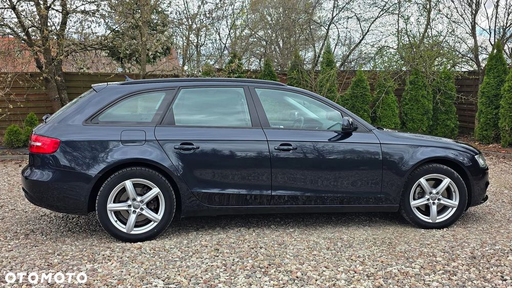 Audi A4 Avant - 16