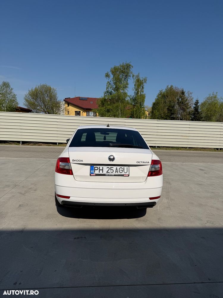 Skoda Octavia 1.6 TDI Clever - 5