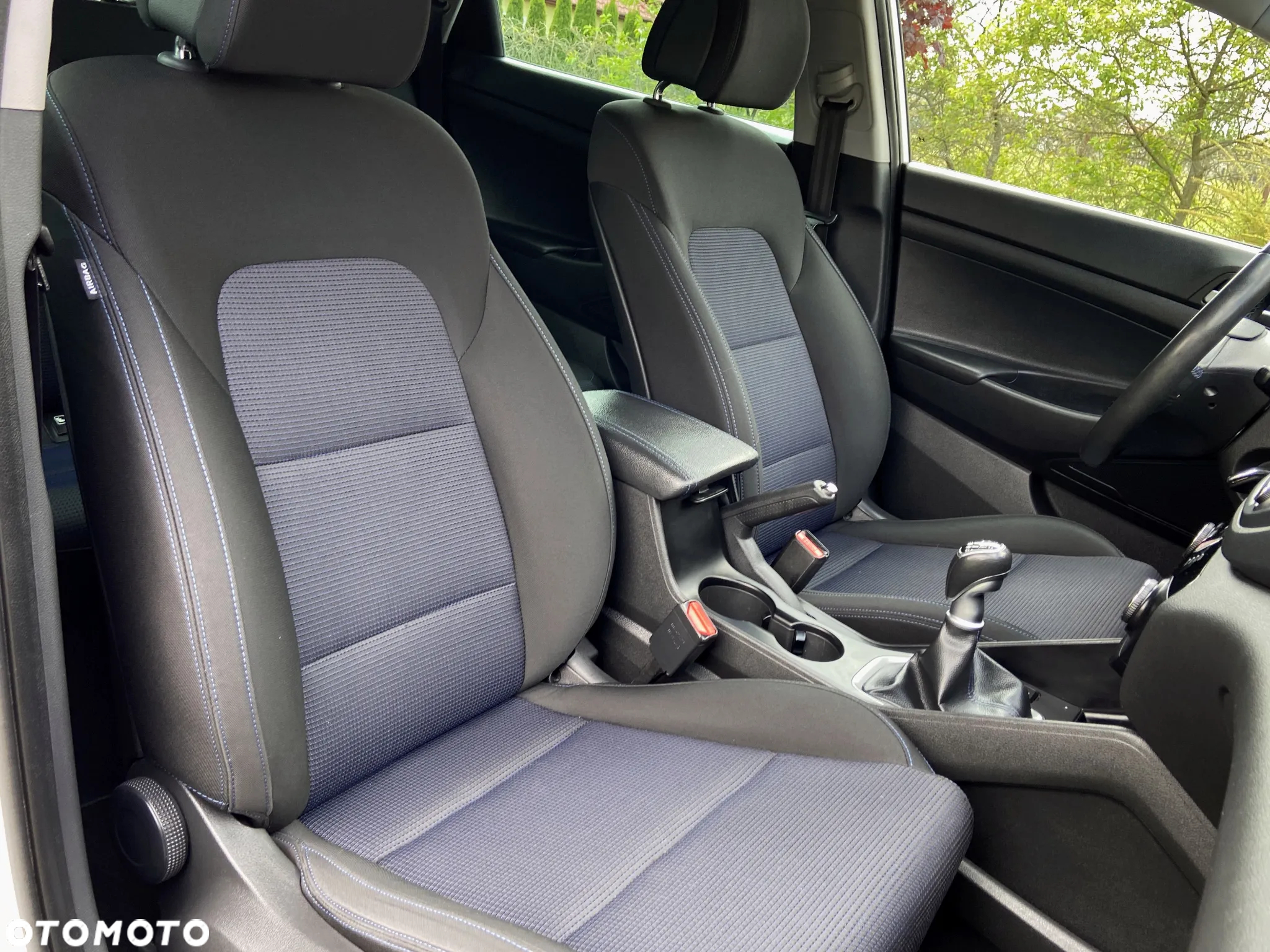 Hyundai Tucson blue 1.7 CRDi 2WD Advantage - 24