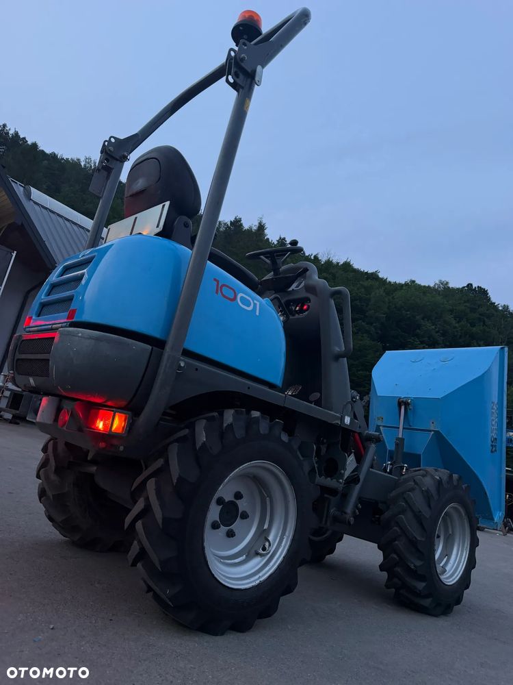 Wacker Neuson 1001 Wozidło Budowlane Rolnicze 4x4. Ładowność 1 tona. Wysokie podnoszenie+KIPER Wysoki! Sprowadzone z Norweskiej szkółki roślinnej. Maszyna Jak Nowa z Salonu 665 mtg. 2023 roku. Ani Deka luzów czy wycieków. Silnik Yanmar 3cyl. Potężna moc a maszyna bardzo mała i zwinna. Szybka wolna jazda. Oświetlenie rozbudowane. Wielka Okazja!  Jazda Rewers. Hydrostatic! Opony jak Nowe! - 29